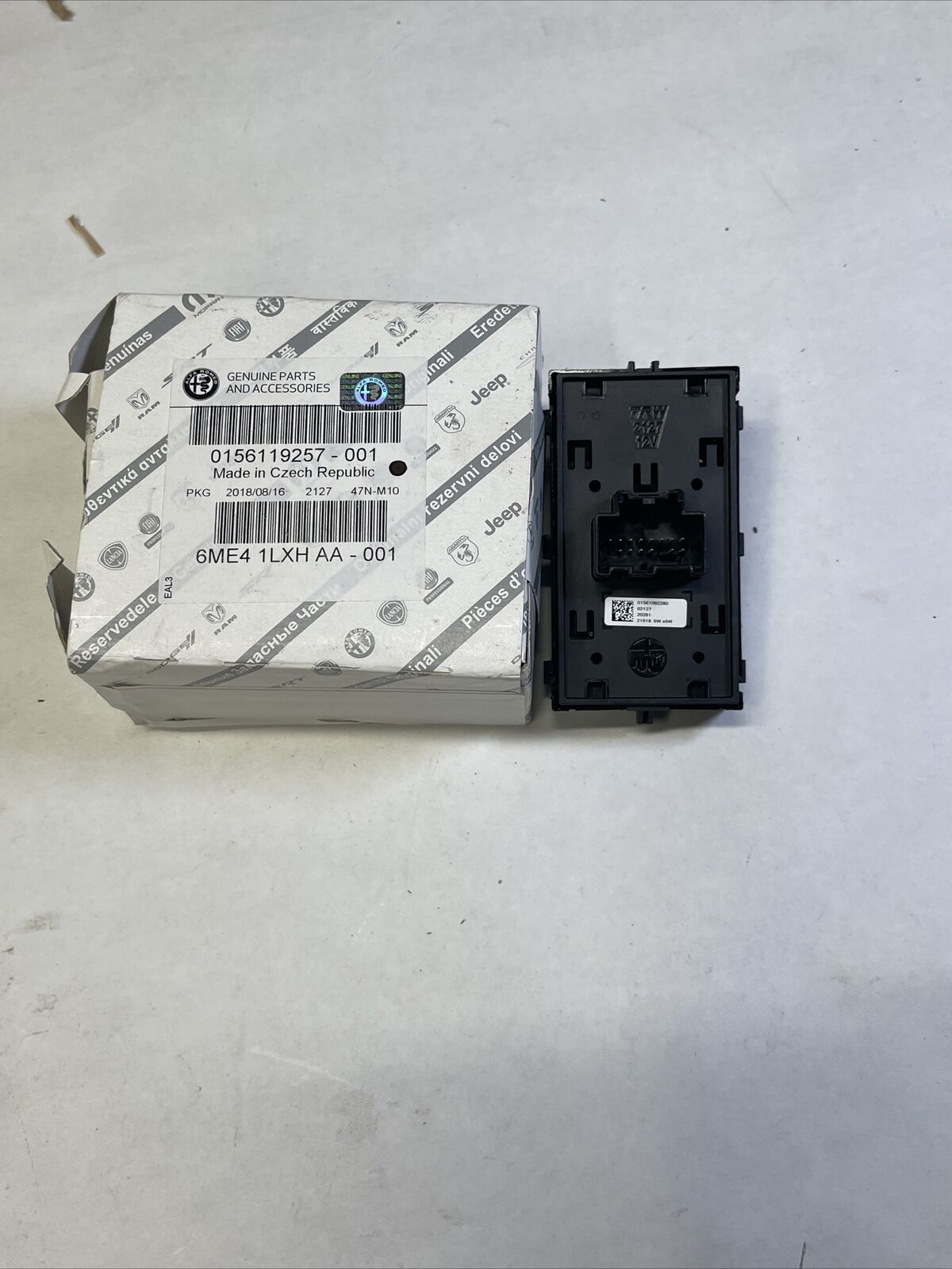 New OEM ALFA ROMEO Stelvio Window Switch Right 2018-22 6ME41LXHAA