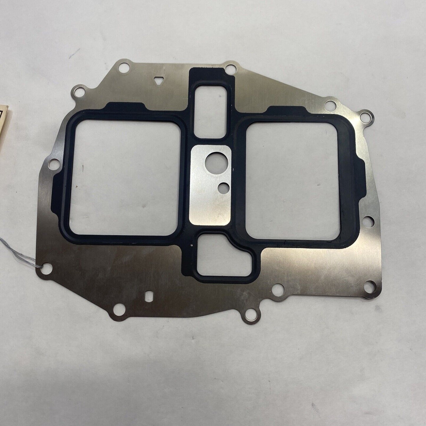 New OEM Ford Powerstroke V8 6.7 L2017-2018 EGR Cooler Housing Gasket BC3Z9E464D