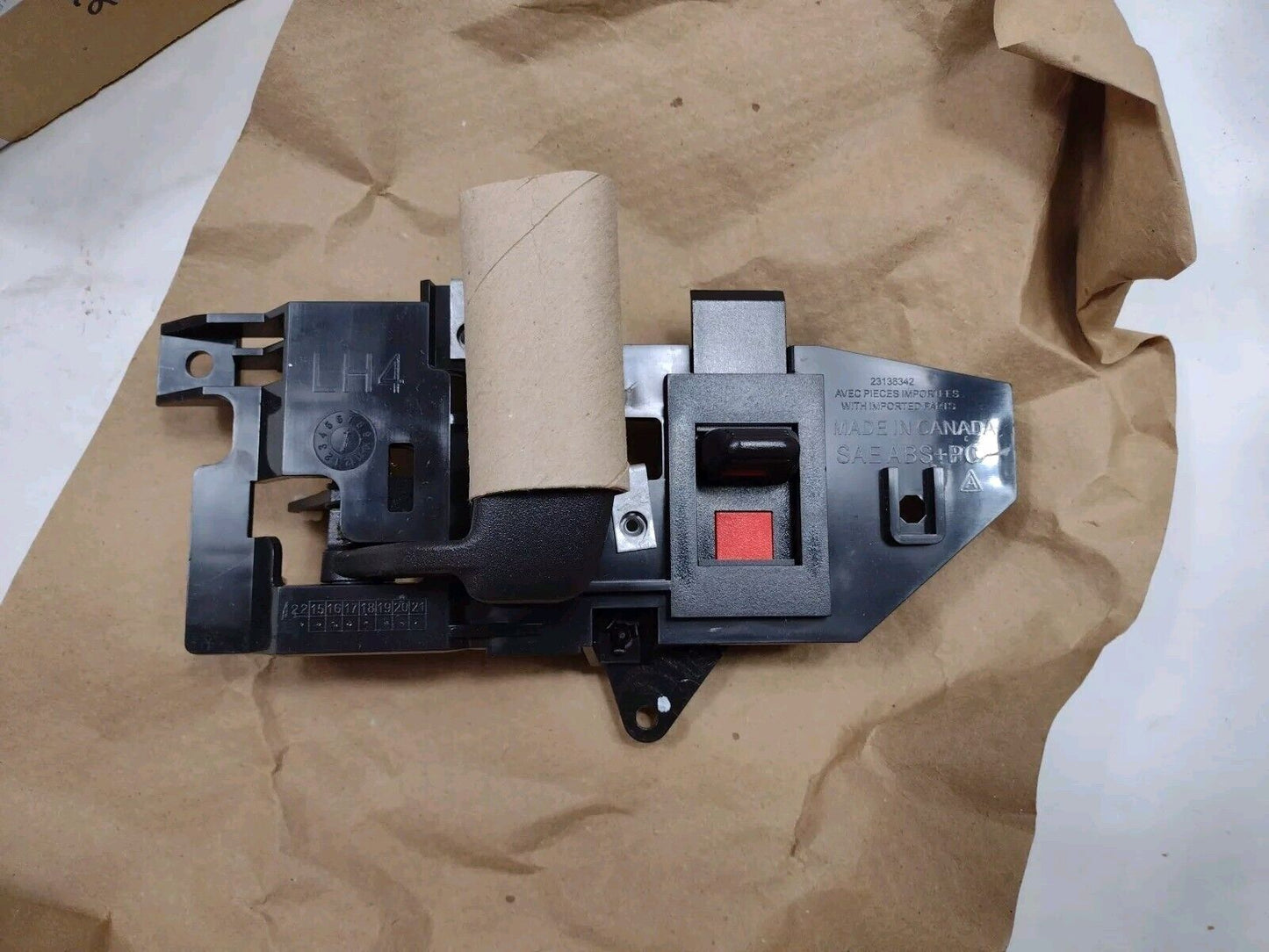 Genuine OEM GM Chevrolet Express 2500 Driver Side Door Handle 2001-2020 23136342