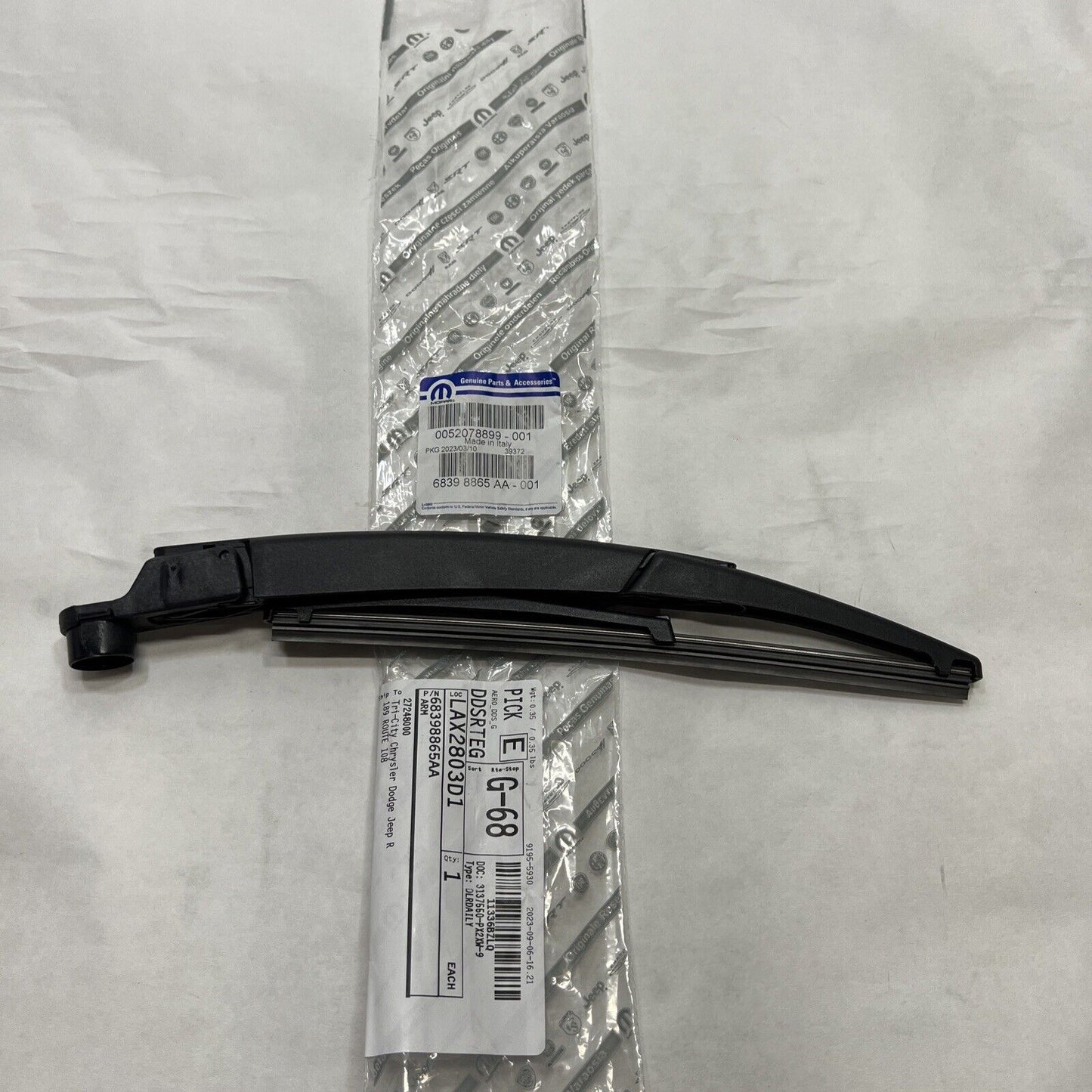 New OEM Genuine Mopar 500X 2015-2022 Rear Wiper Arm 68398865AA
