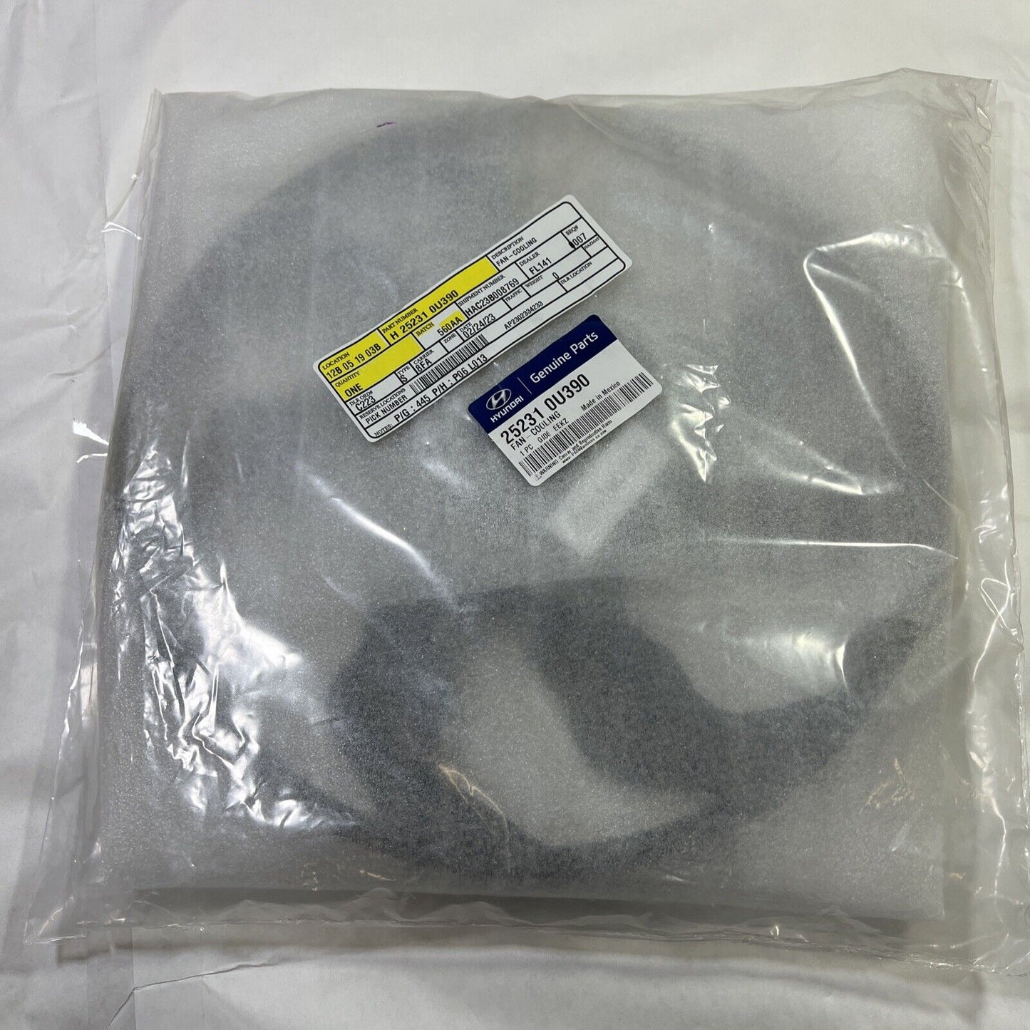 Genuine OEM Hyundai Rio Fan Blade Assembly Unit 2018-2023 Kia 252310U390