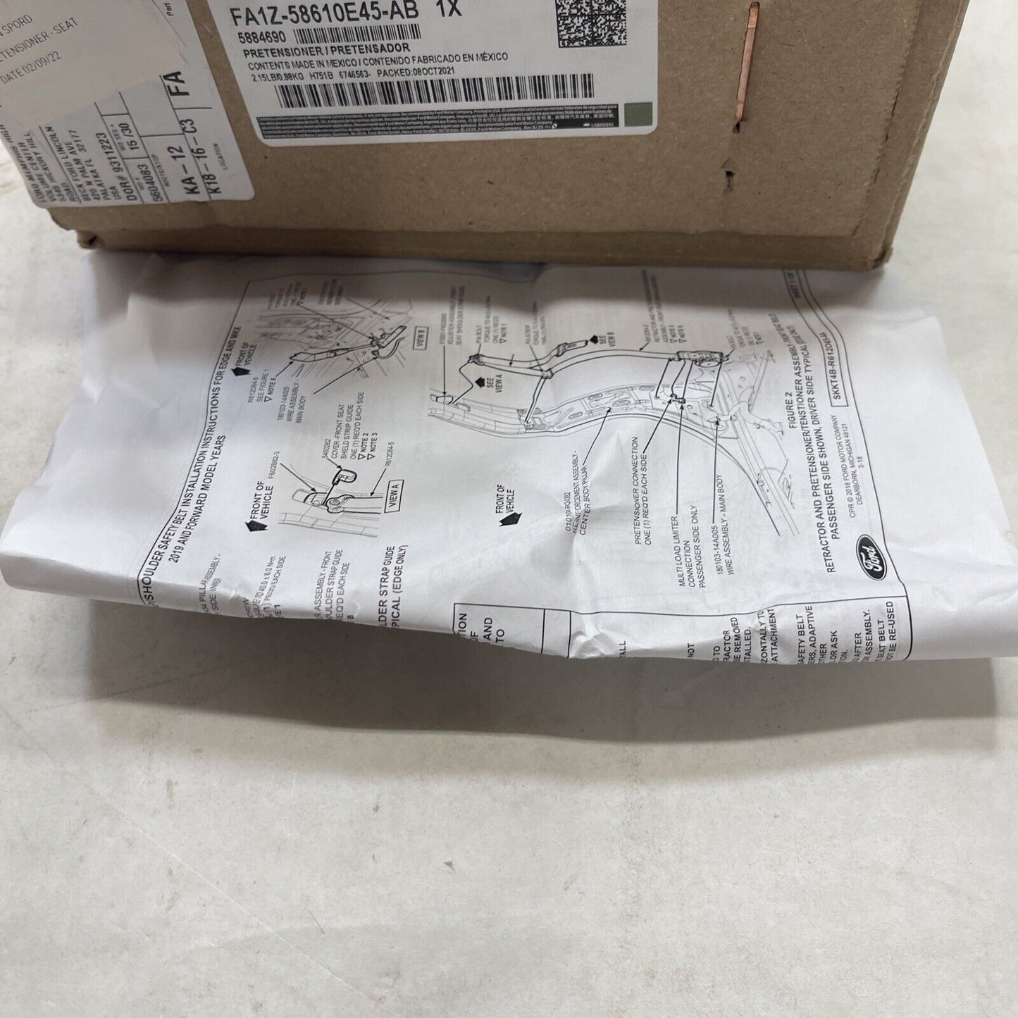 New OEM Genuine Ford Lincoln MKX Seatbelt Buckle 2016-2018 FA1Z58610E45AB