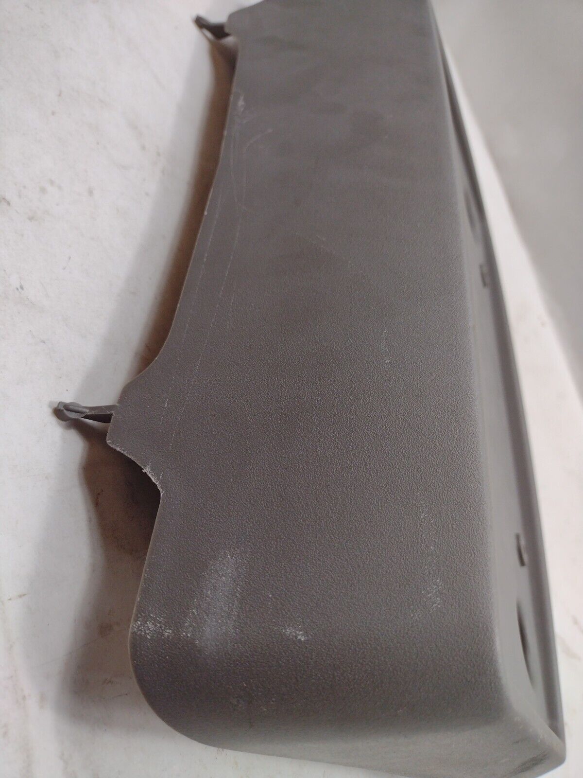 Genuine OEM GM 2007-2013 Chevy Tahoe Suburban License Bracket 15851090