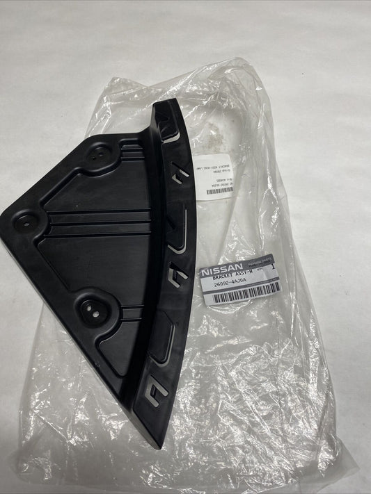 New OEM Nissan Bracket 260924AJ0A