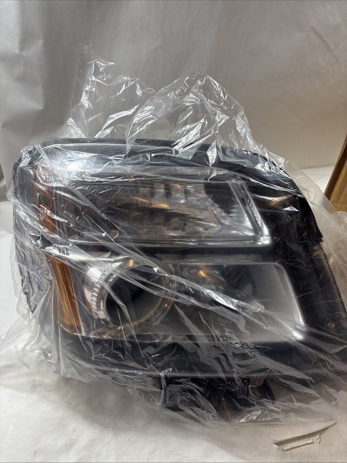 Genuine OEM GM GMC Terrain Denali Headlight 2016-2017 84791979