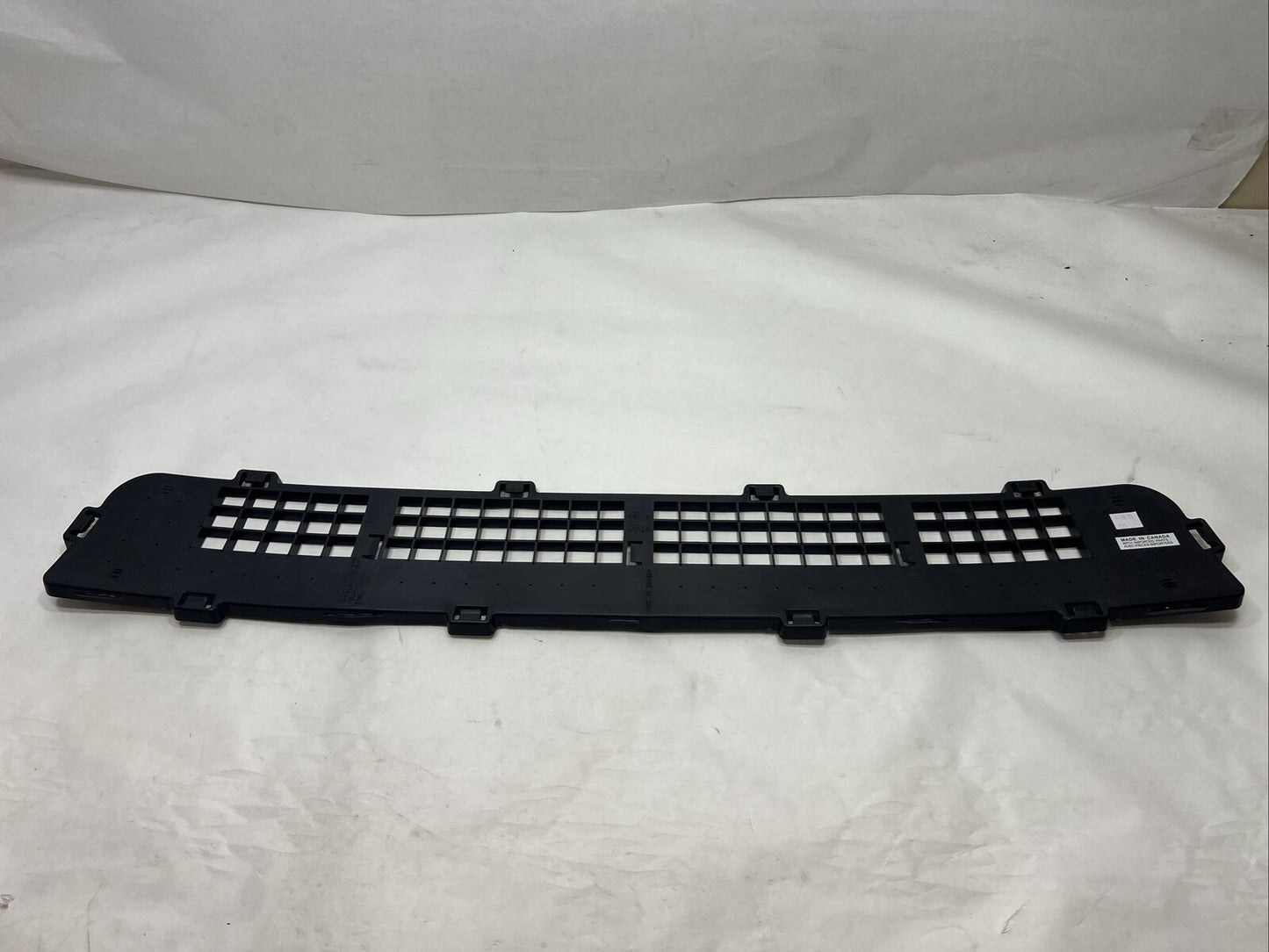 New OEM Genuine Ford Edge 2008-2010 Bumper Grille 8T4Z17K945A