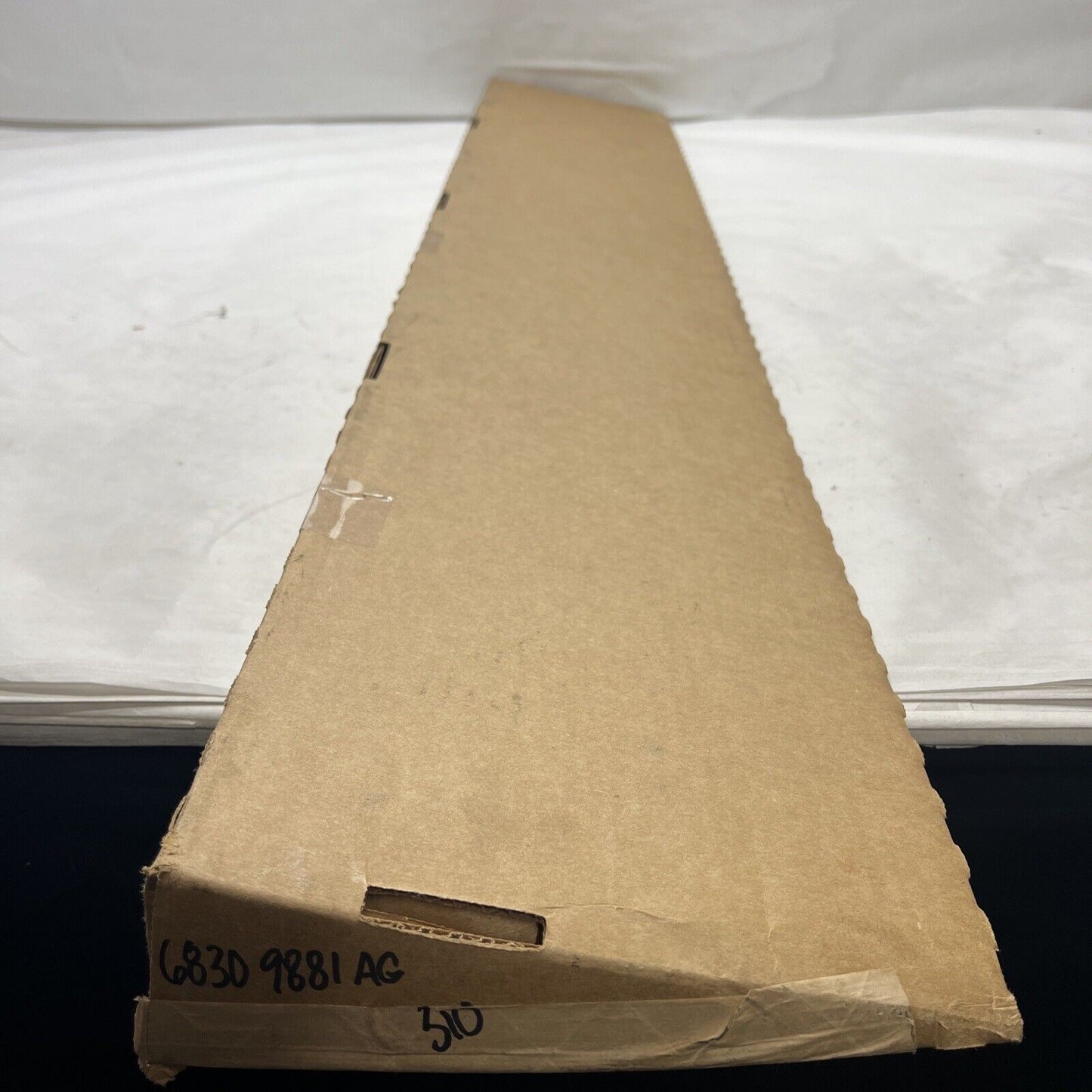 New OEM Genuine Mopar Day Light Opening Molding Left Driver Side 68309881AG