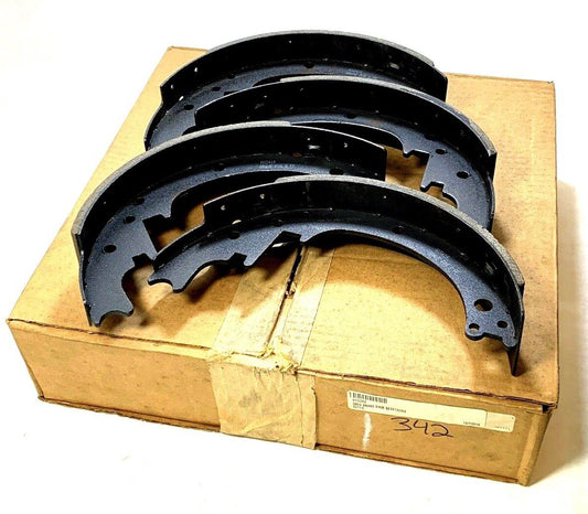 New Drum Brake Shoe Set for Jeep Wrangler 1974-1978 Omix 8130362