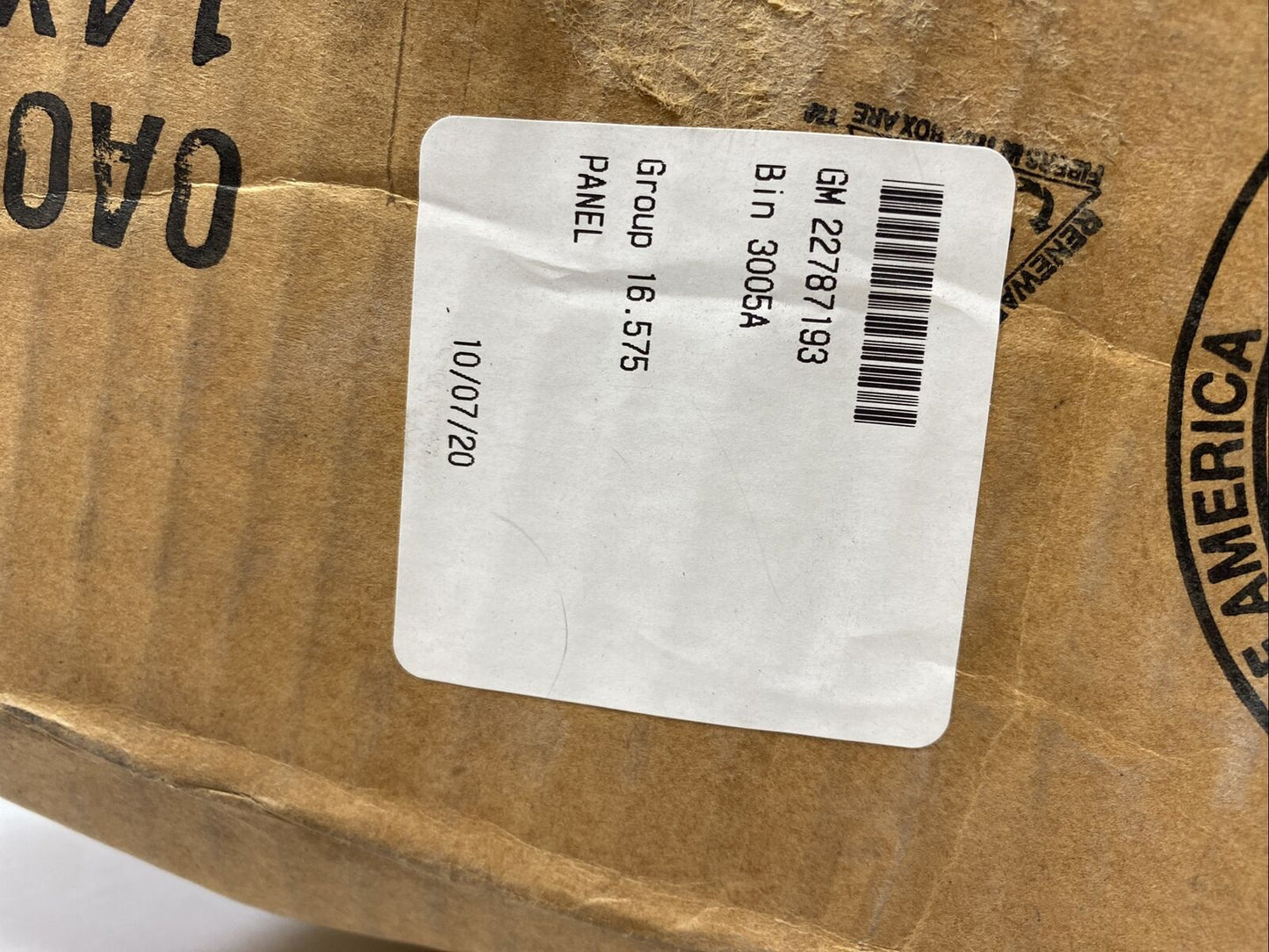 New OEM GM Buick Enclave Interior Center Pillar Trim Driver LH 2010-12 22787193