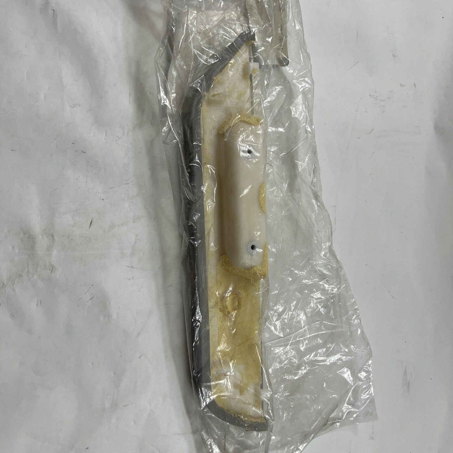 Genuine OEM GM Chevrolet Front Left Driver Side Door Armrest Grey 92-94 15627855