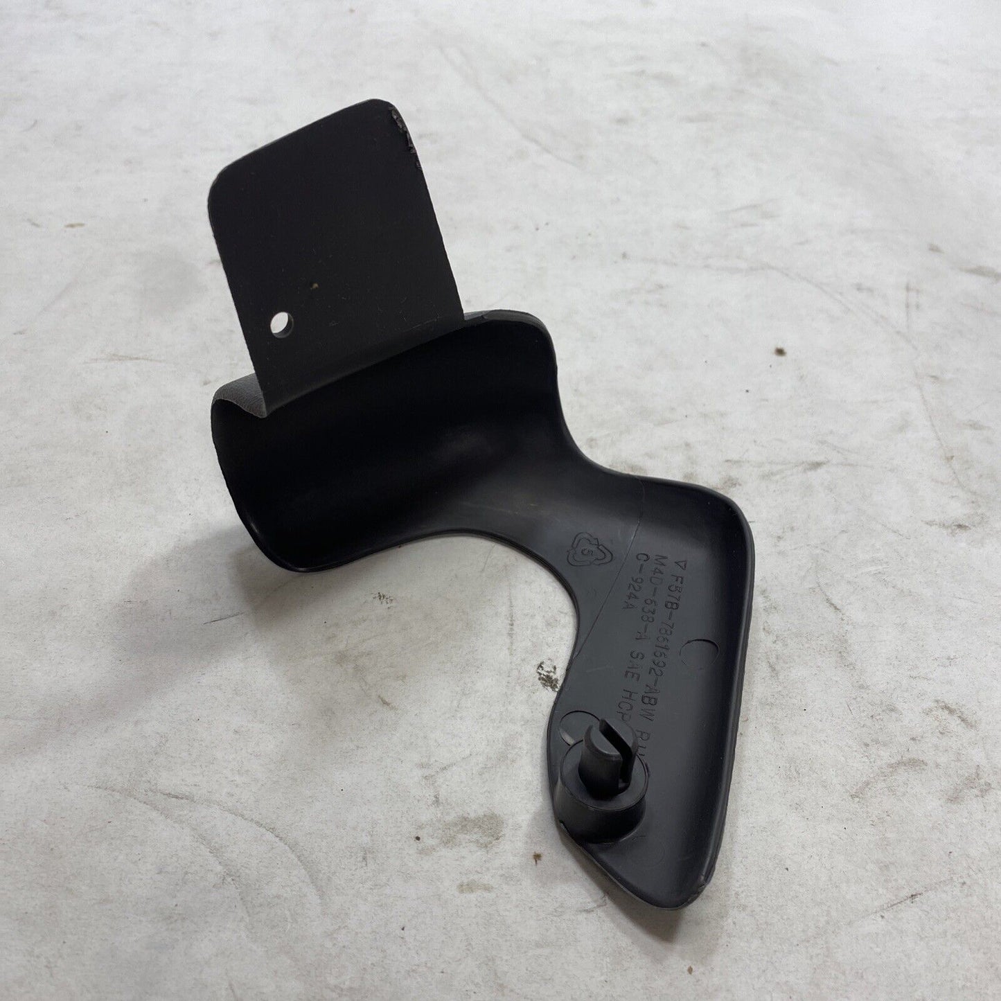 New OEM Ford Explorer 1999-2001 Right Inner Seat Cover Shield XL2Z-7862187-DDD