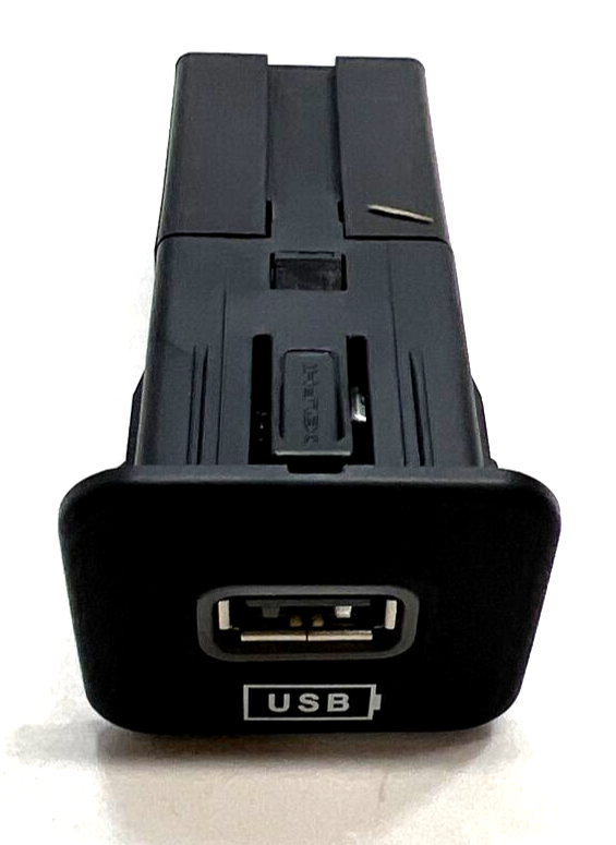 New OEM Genuine Mopar Jeep Renegade 2015-2016 USB Port 5XA90LXHAA