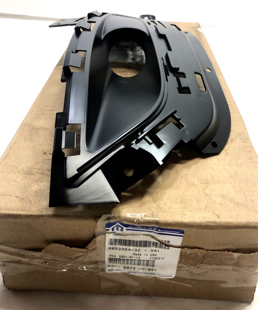 New OEM Genuine Mopar Chrysler 200 2015-2017 Fog Lamp Bezel 68228873AC