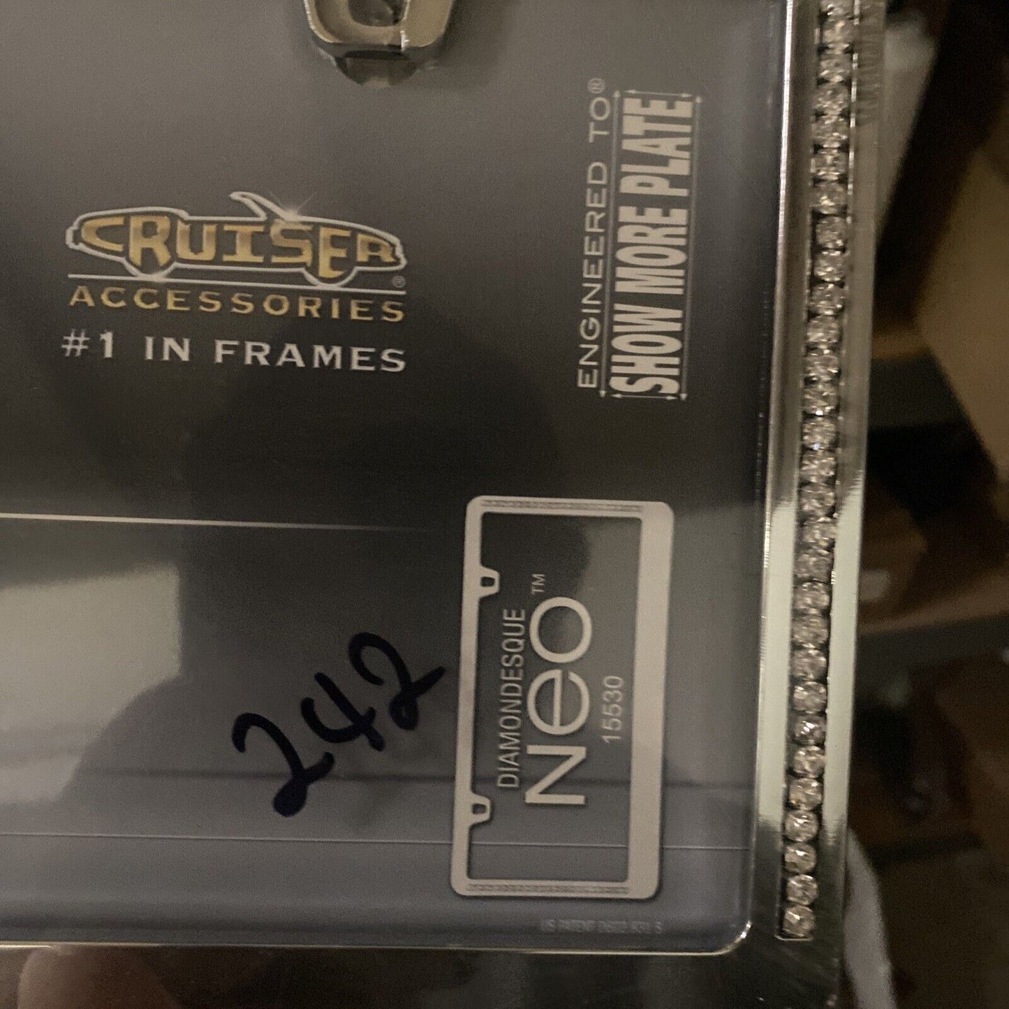 New  Auto-Car-Truck Diamond Bling Crystal Chrome License Plate Tag Frames 15530