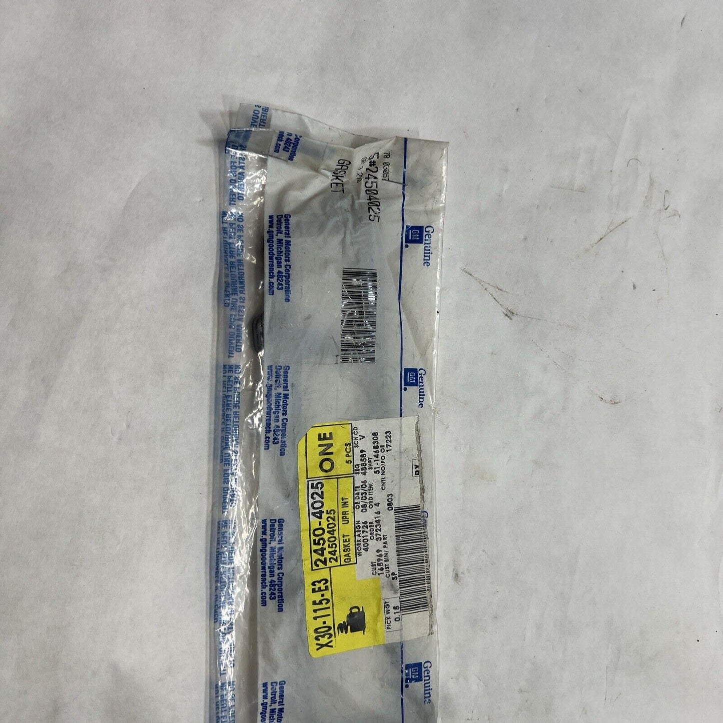 New OEM Genuine GM Lumina 1996-1997 Upper Engine Intake Manifold Gasket 24504025