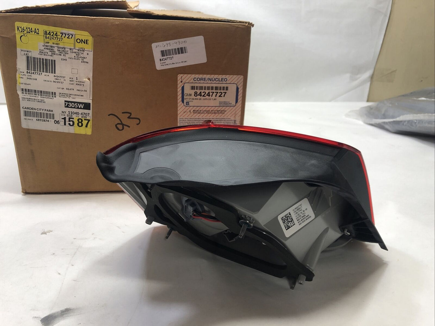 New OEM Genuine GM Chevy Impala 14-20 Rear Passenger Side Tail Light 84247727