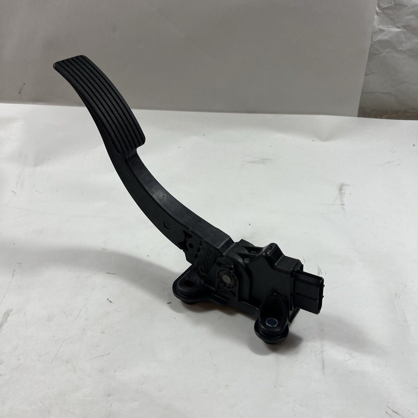 Genuine OEM Mopar Left Driver Side Accelerator Pedal Sensor 2007-2020 4891585AE