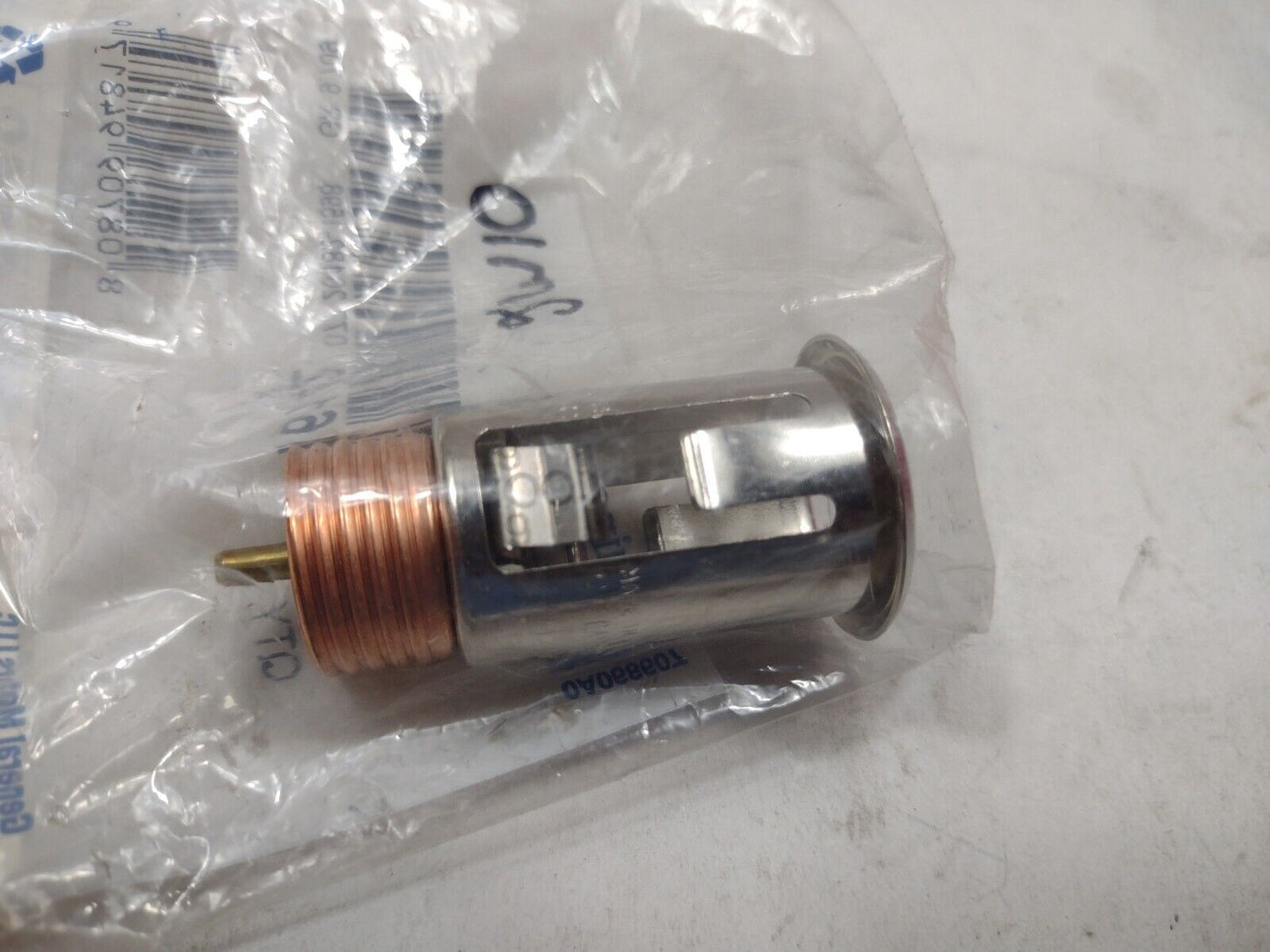 Genuine OEM GM Cadillac CTS Accessory Power Receptacle 1991-2007 11516142