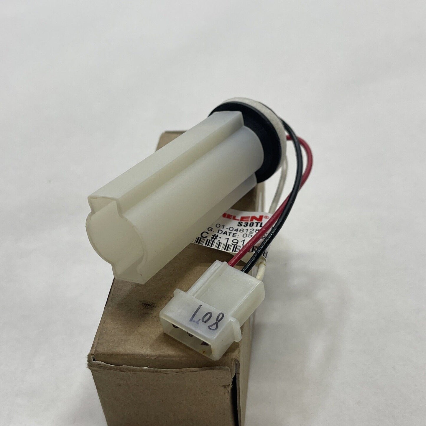 New OEM Genuine Replacement For Whelen Engineering Lamp 01046128100H
