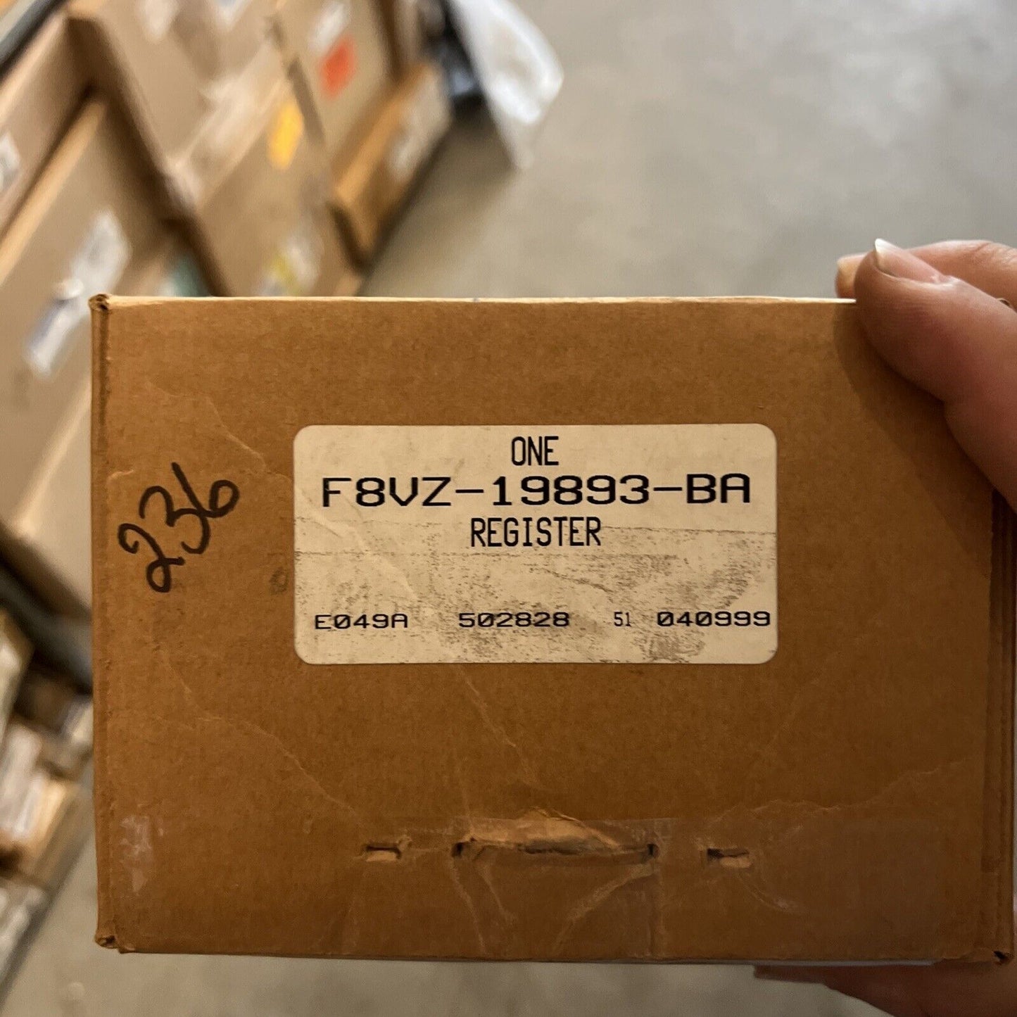 Genuine OEM Ford Town Car Louver Vent Air Assembly 1998-2002 F8VZ19893BA