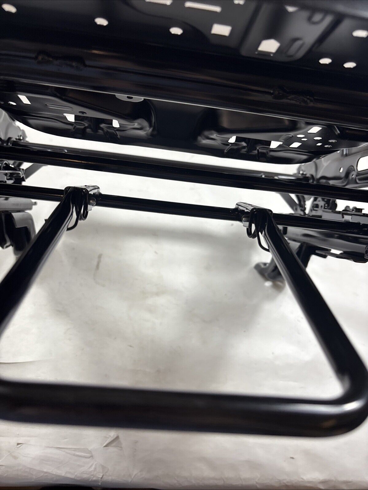 Genuine OEM Mopar Jeep Wrangler Front Seat Cushion Frame 2018-2024 68276601AH