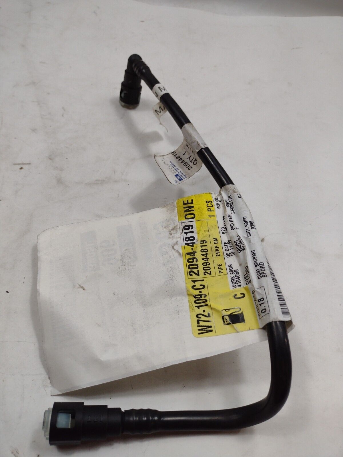 GM Genuine Parts 20944819 Vapor Canister Purge Valve Pipe
