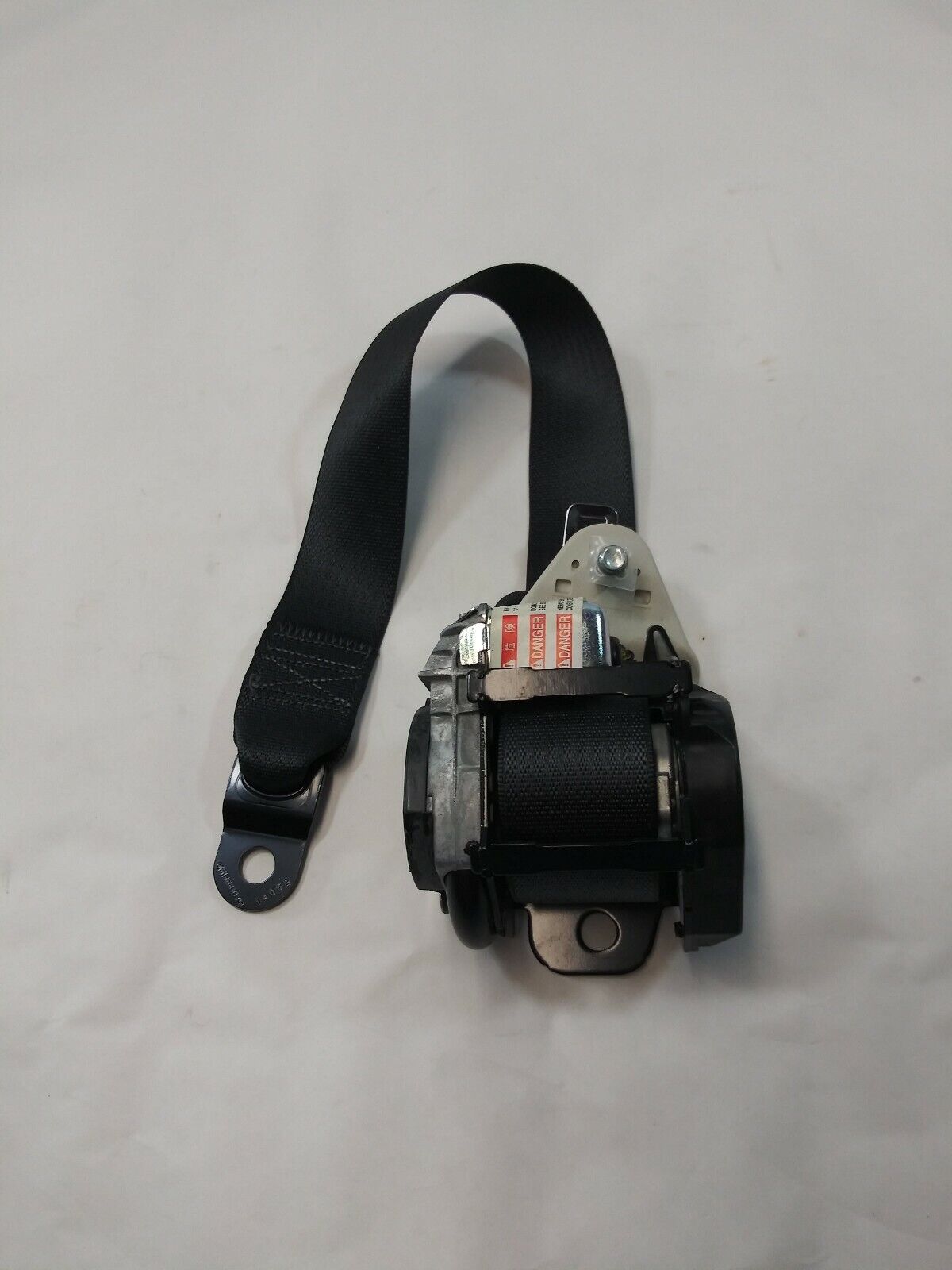 New OEM Dodge Caliber Seat Belt Front Passenger Side 2009 Mopar YD68XDVAC