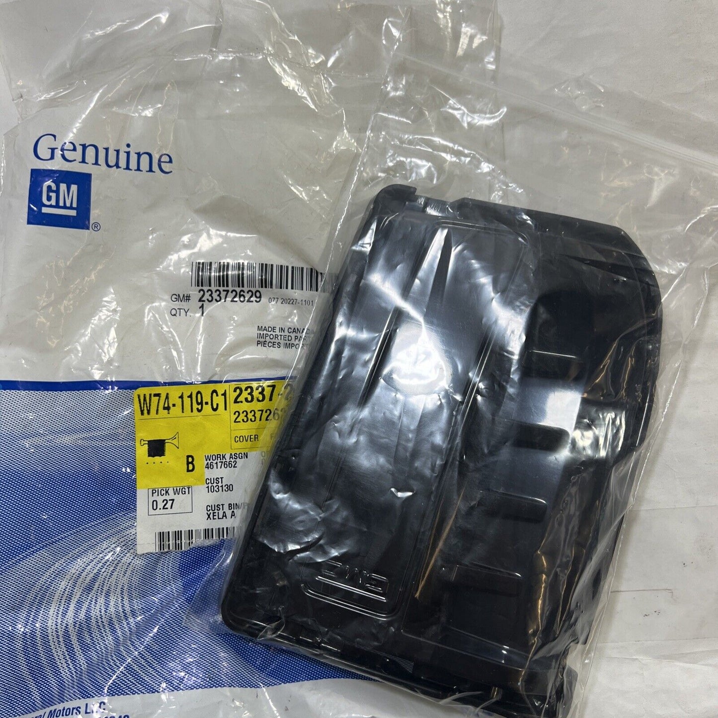 Genuine OEM GM Left Driver Side Bumper Grille Trim Cover 2016-2017 23372629