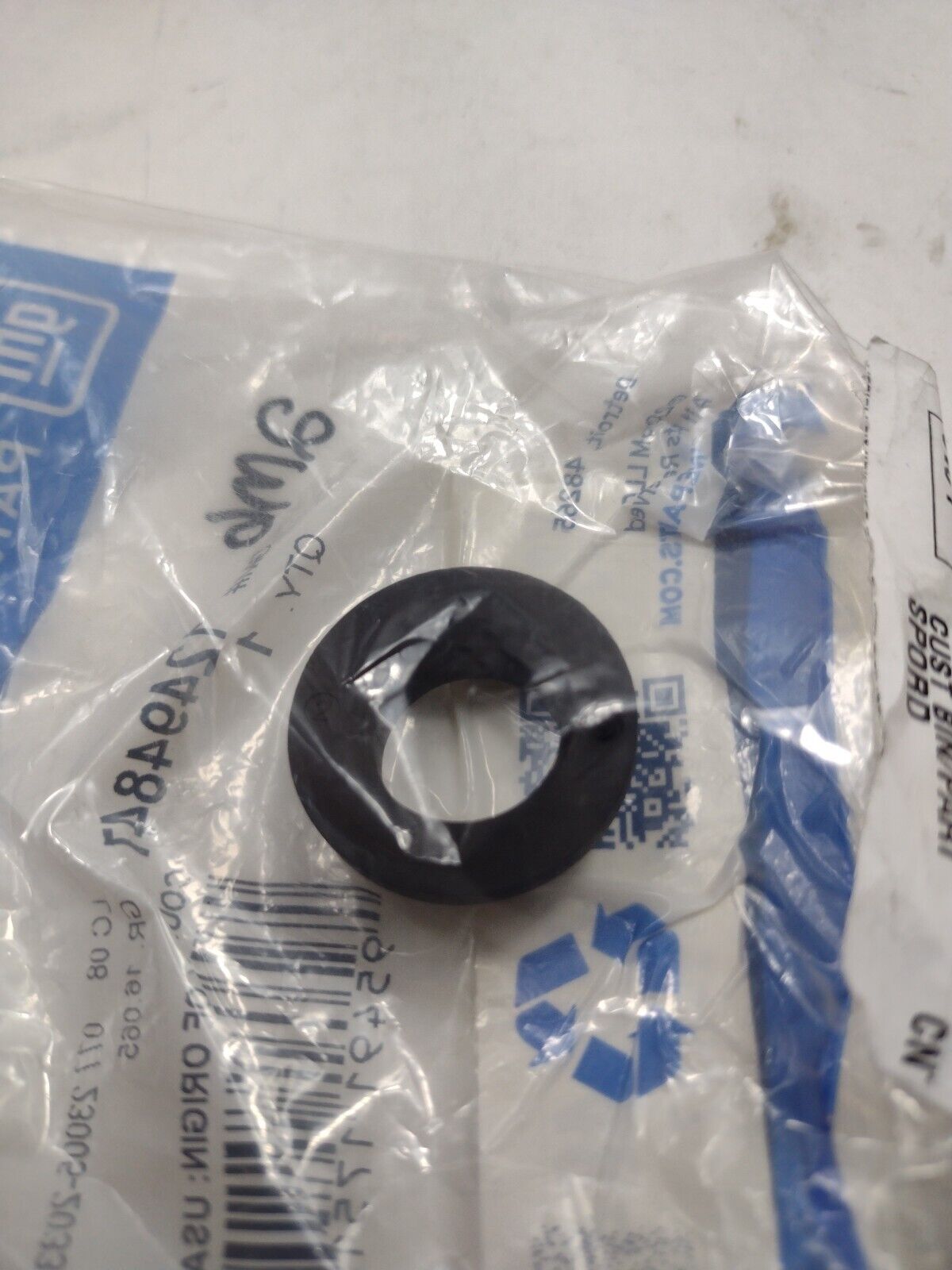 Genuine OEM GM Seal 12494847