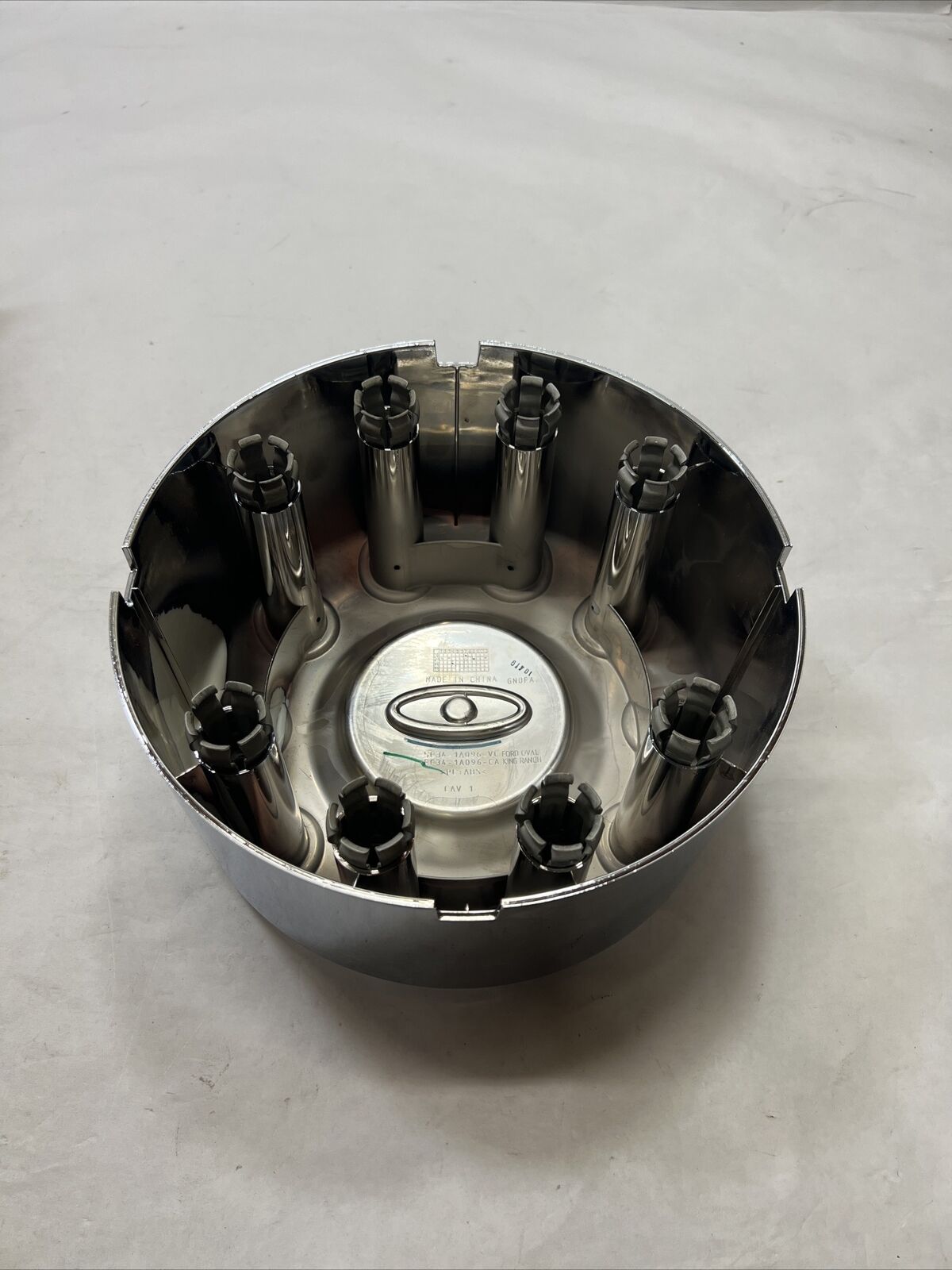 New OEM Genuine Ford F-250 Super Duty 2011-2016 Rear Wheel Center Cap 5C3Z1130VA