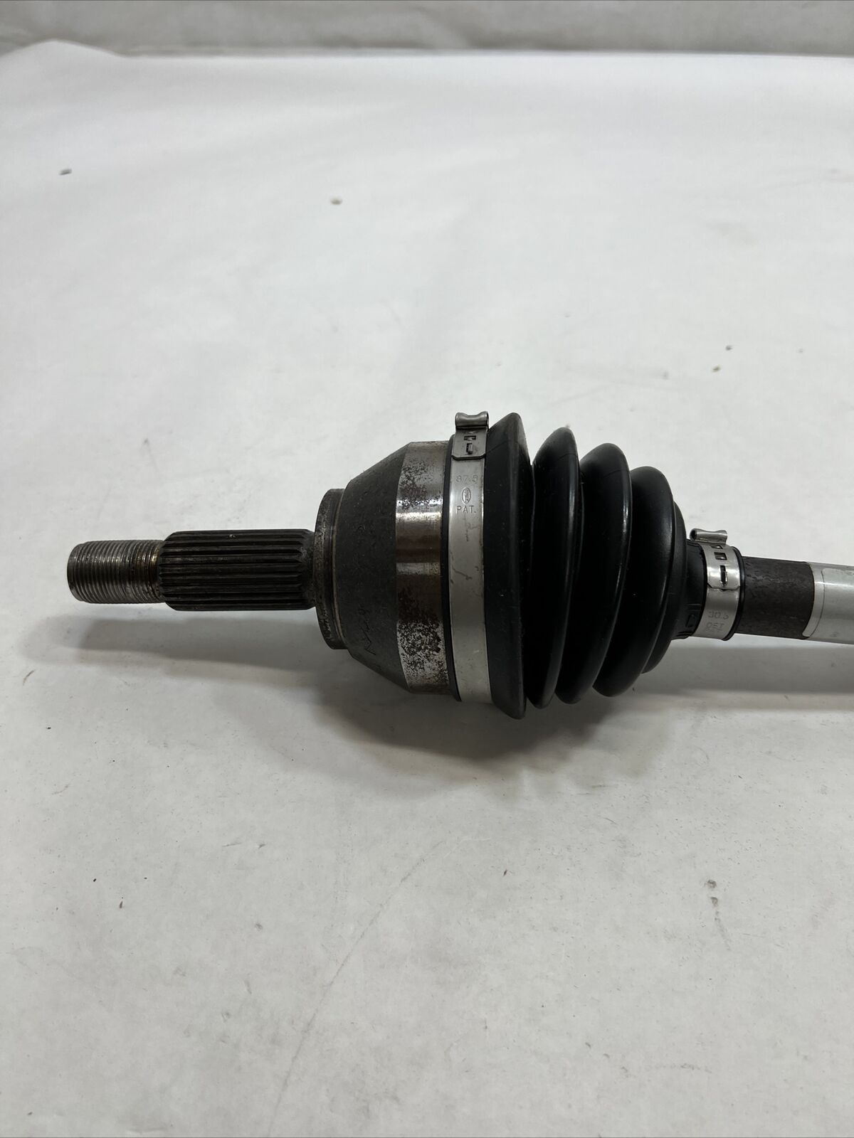 New OEM Genuine Ford Focus 2000-2003 Right Outer Joint AXLE YS4Z-3B436-GB