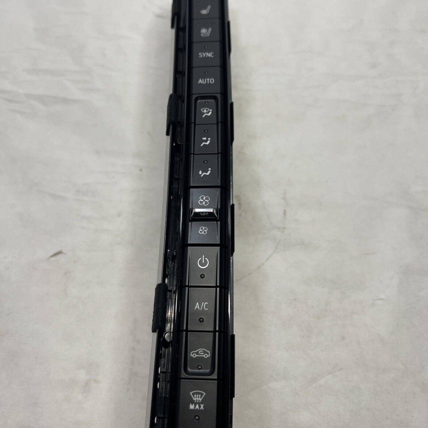 New OEM Genuine GM Heater and Air Conditioning User Interface Control 84918276