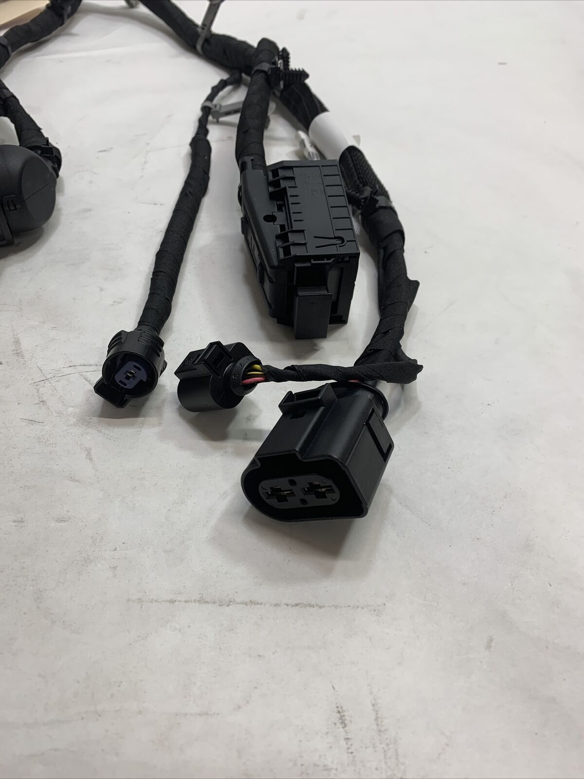 New OEM Genuine Mopar Wiring CBJ0R241AA