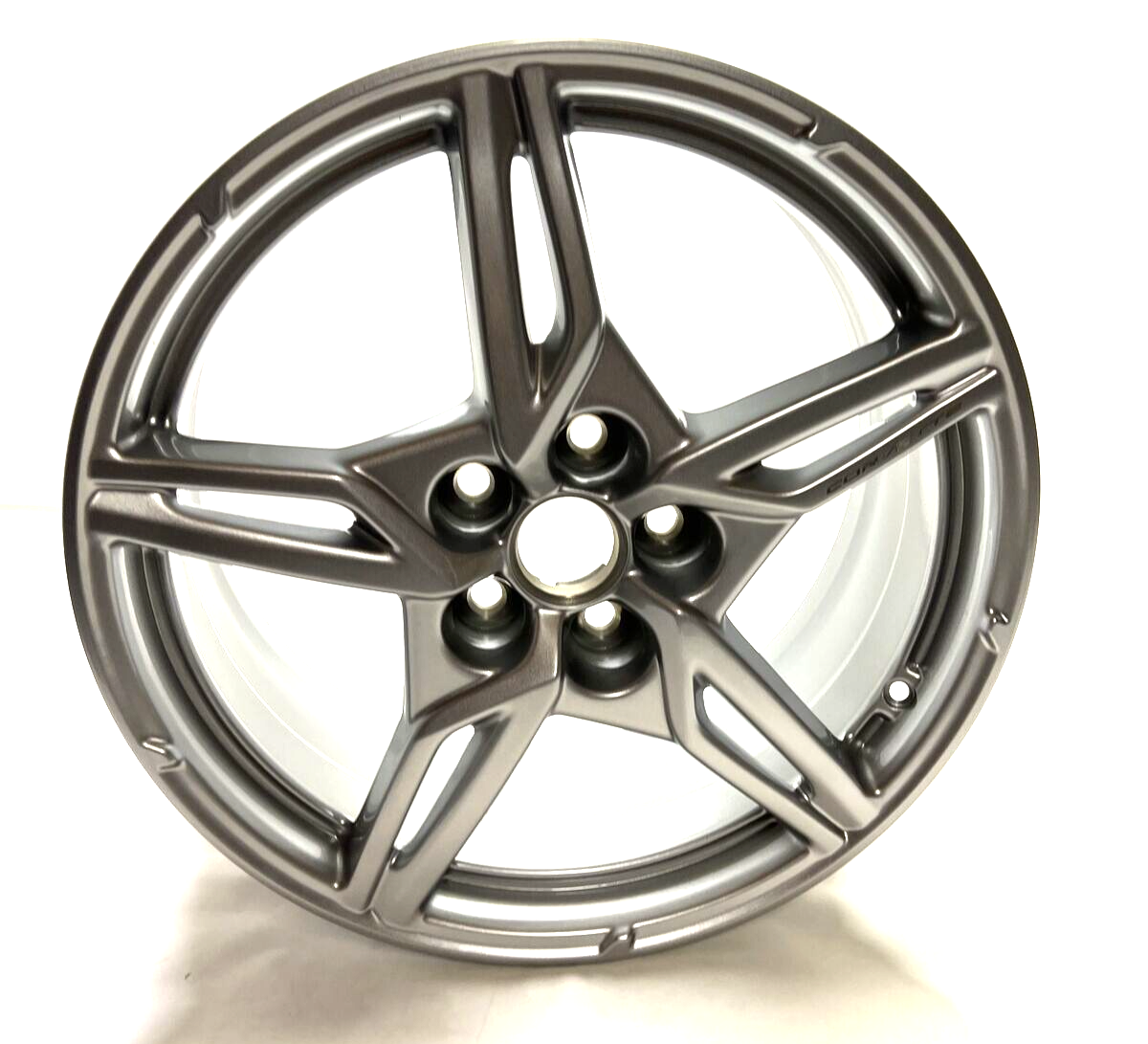 New OEM GM Chevy Corvette Stingray 19x8.5 Aluminum Front Wheel Silver 84785086