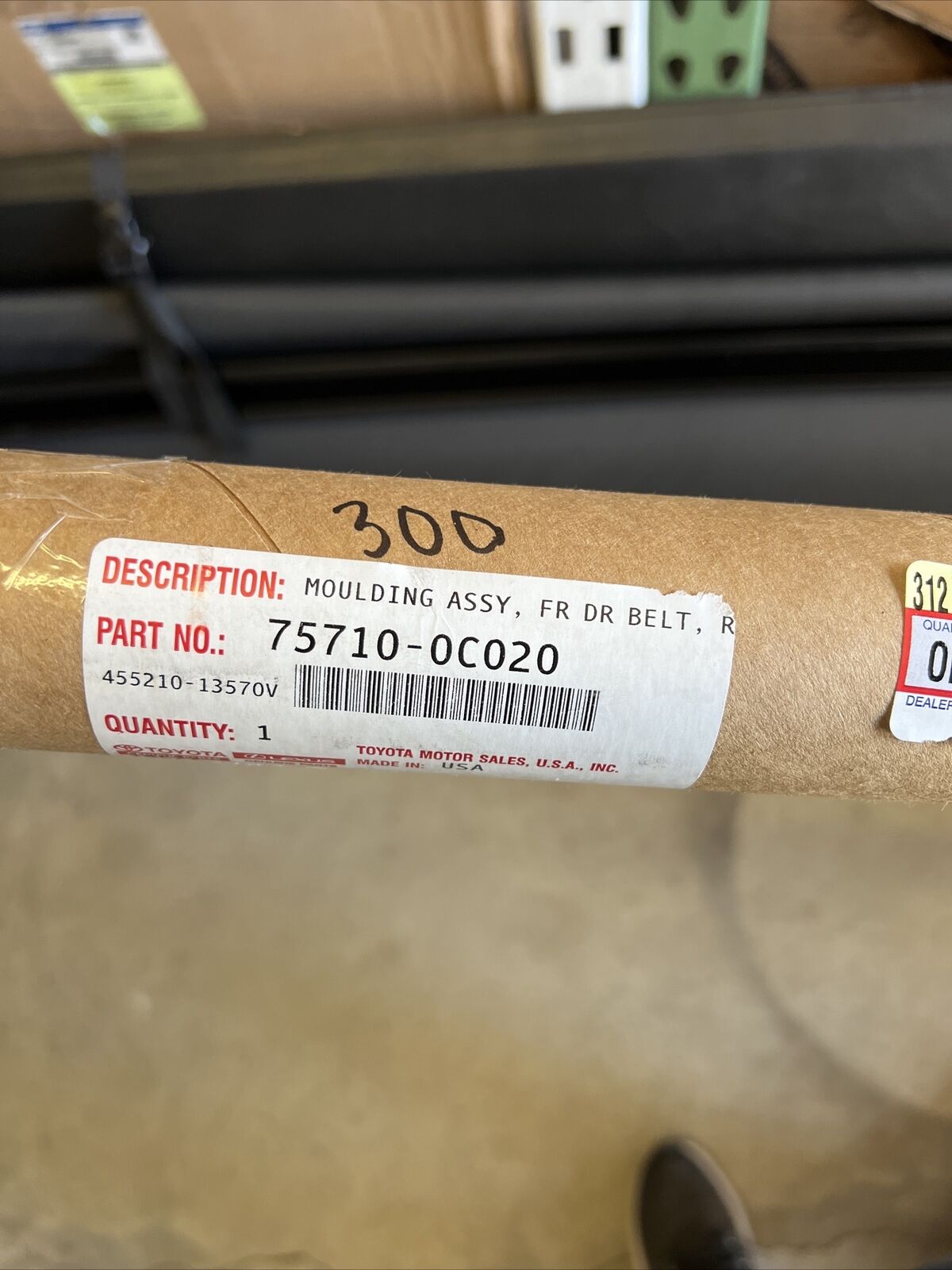 New OEM Genuine Toyota Tundra 2022 Belt Molding Assembly 757100C020