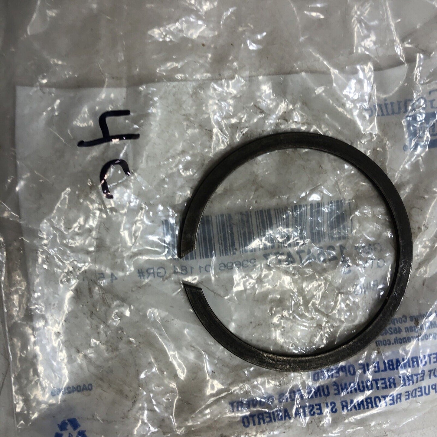 New OEM GM Transfer Case Four Wheel Drive Sprocket Outer Retaining Ring 12547477