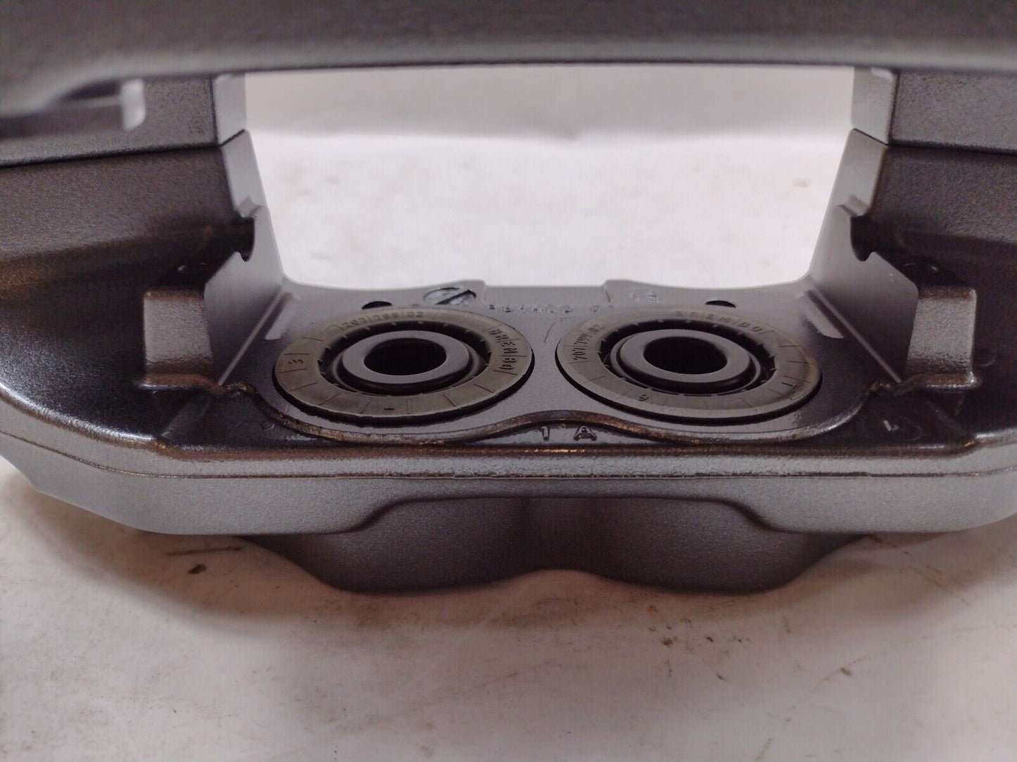 Genuine OEM GM Chevy Corvette Disc Brake Caliper Passenger Side 2014-19 22847813