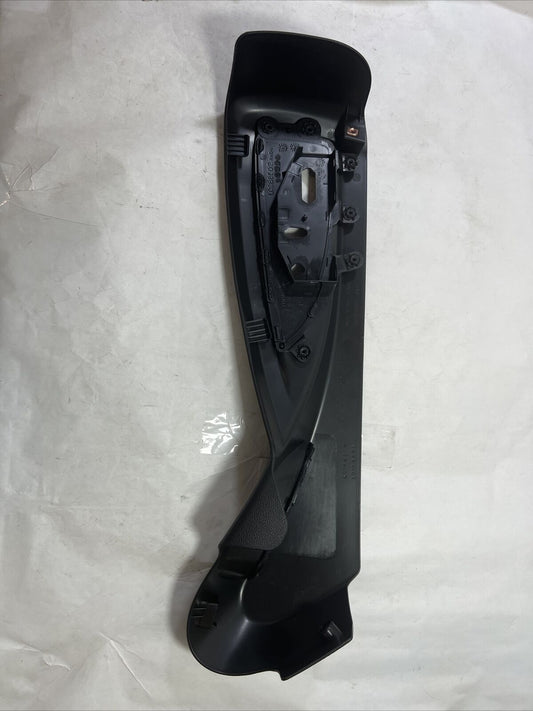 Genuine OEM GM Escalade Driver Seat Outer Finish Panel 2014-2020 84233195