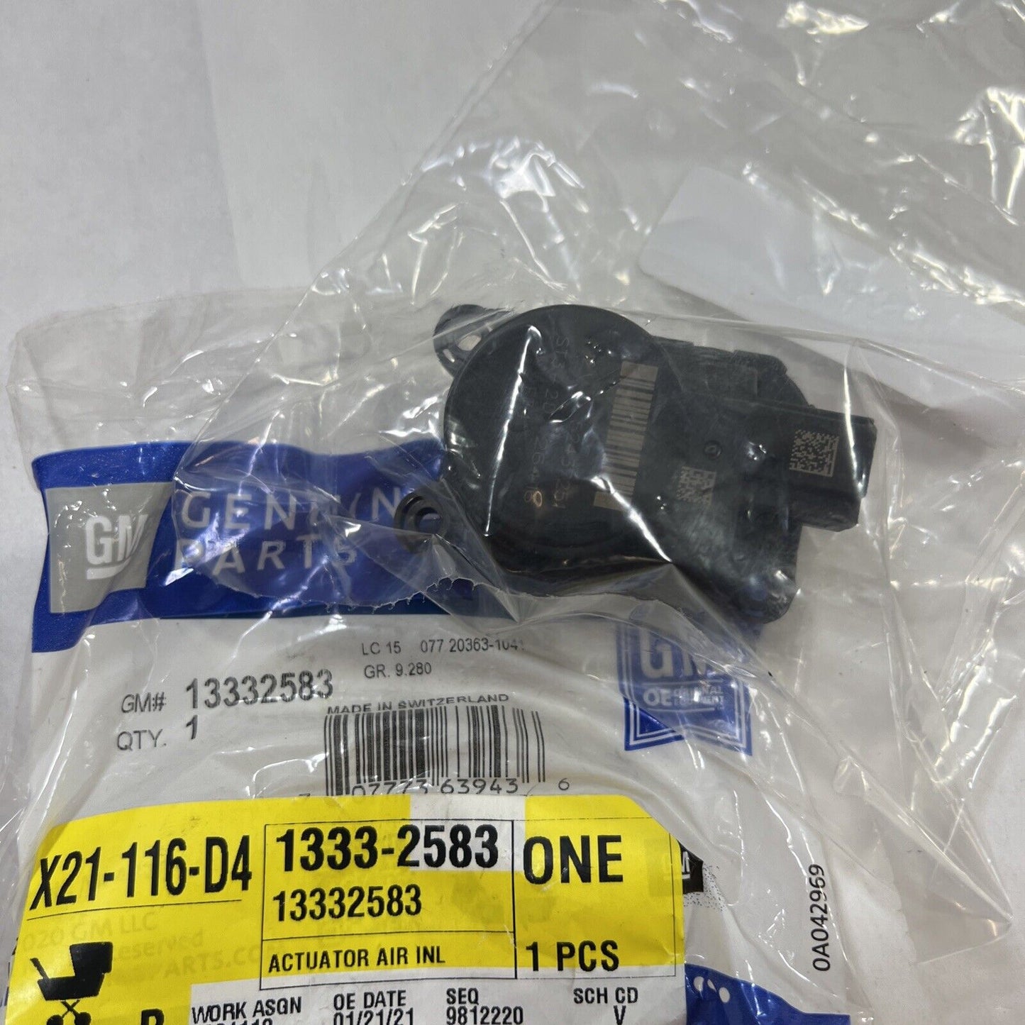 Genuine OEM GM Regal Air Conditioning Vacuum Actuator 2010-2017 13332583