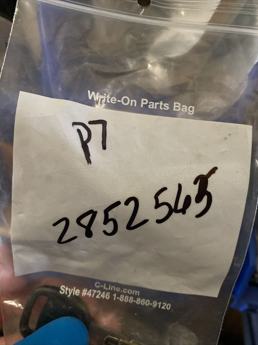 New OEM Genuine GM Door Lock and Ignition Key 2852563