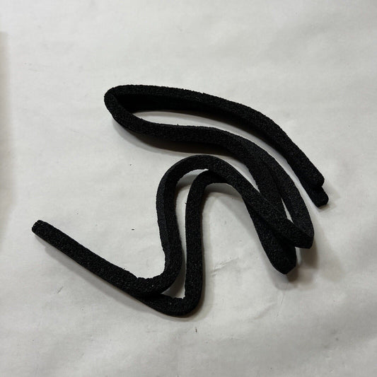 New OEM Genuine Ford Seal LJ8Z-19B822-AA