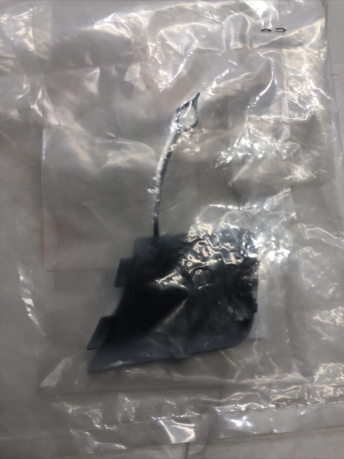 New OEM 51117345034 Front Bumper Tow Hook Cover BMW X1 E84 2012-2015 White