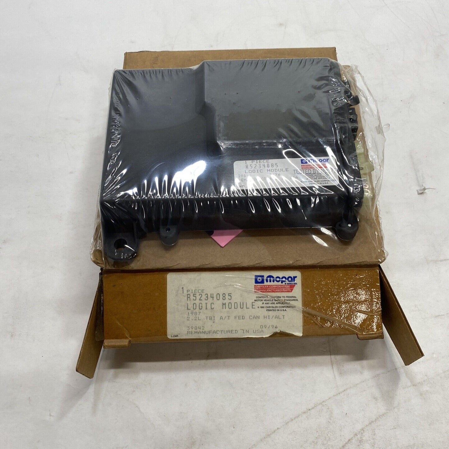 New OEM Mopar Dodge 600 Aries Lancer Shadow Module 1987 R5234085