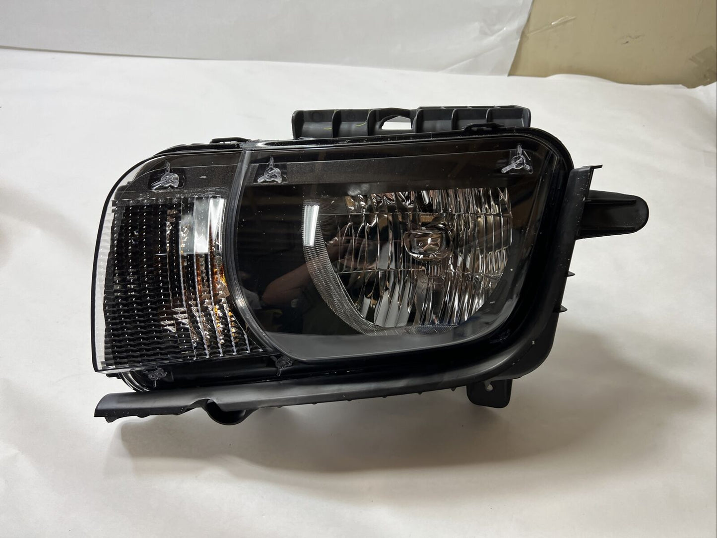 New OEM Genuine GM Chevy Camaro Driver's Side Head Light 2010-13 92232124
