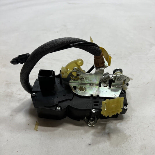 New OEM Genuine GM Right Passenger Side Rear Door Latch Lock Assembly 20790500