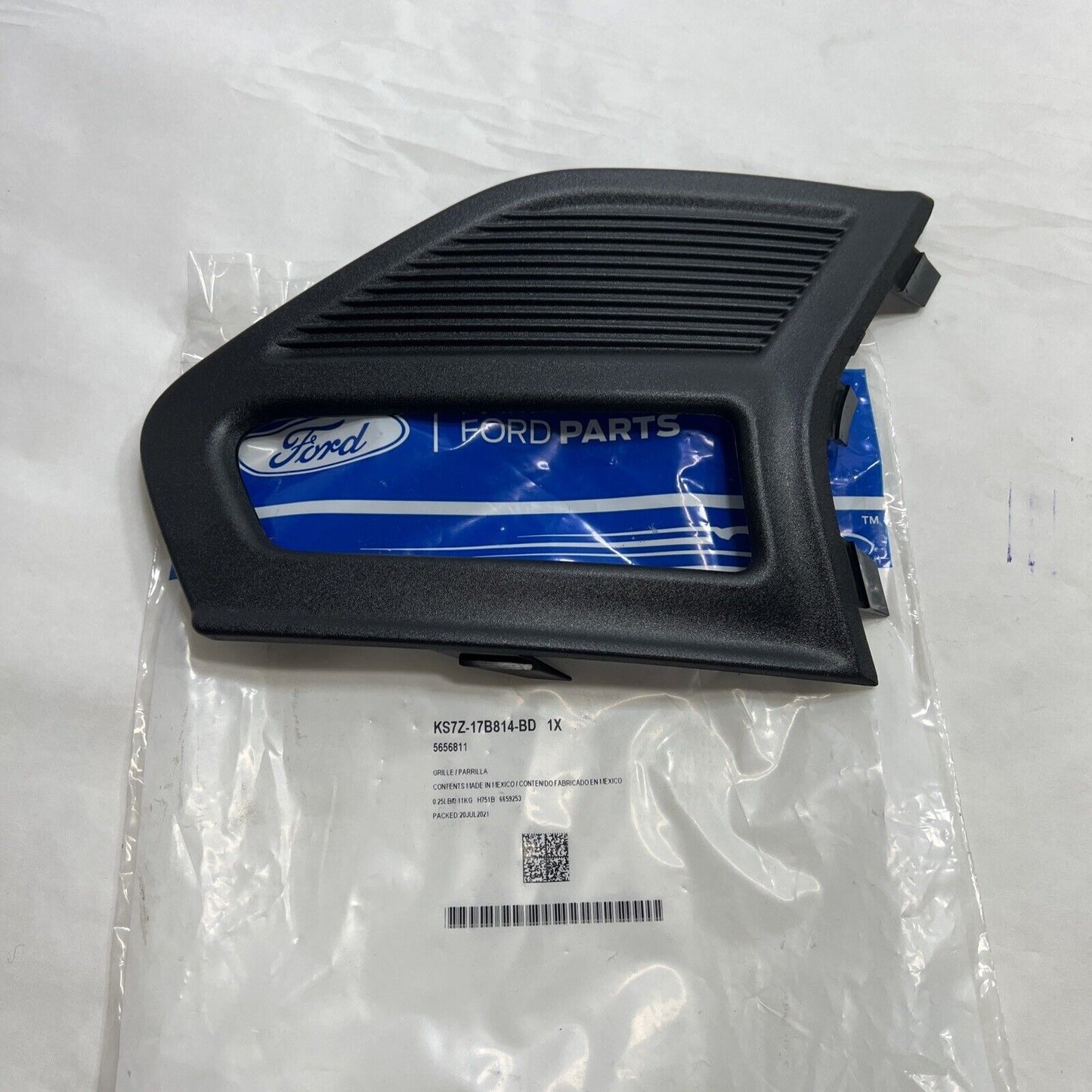 New OEM Genuine Ford Fusion 2019-2020 Left Driver Side Trim KS7Z17B814BD