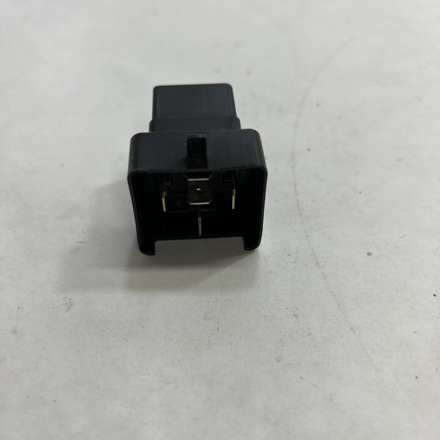 New OEM GM Relay 12476333