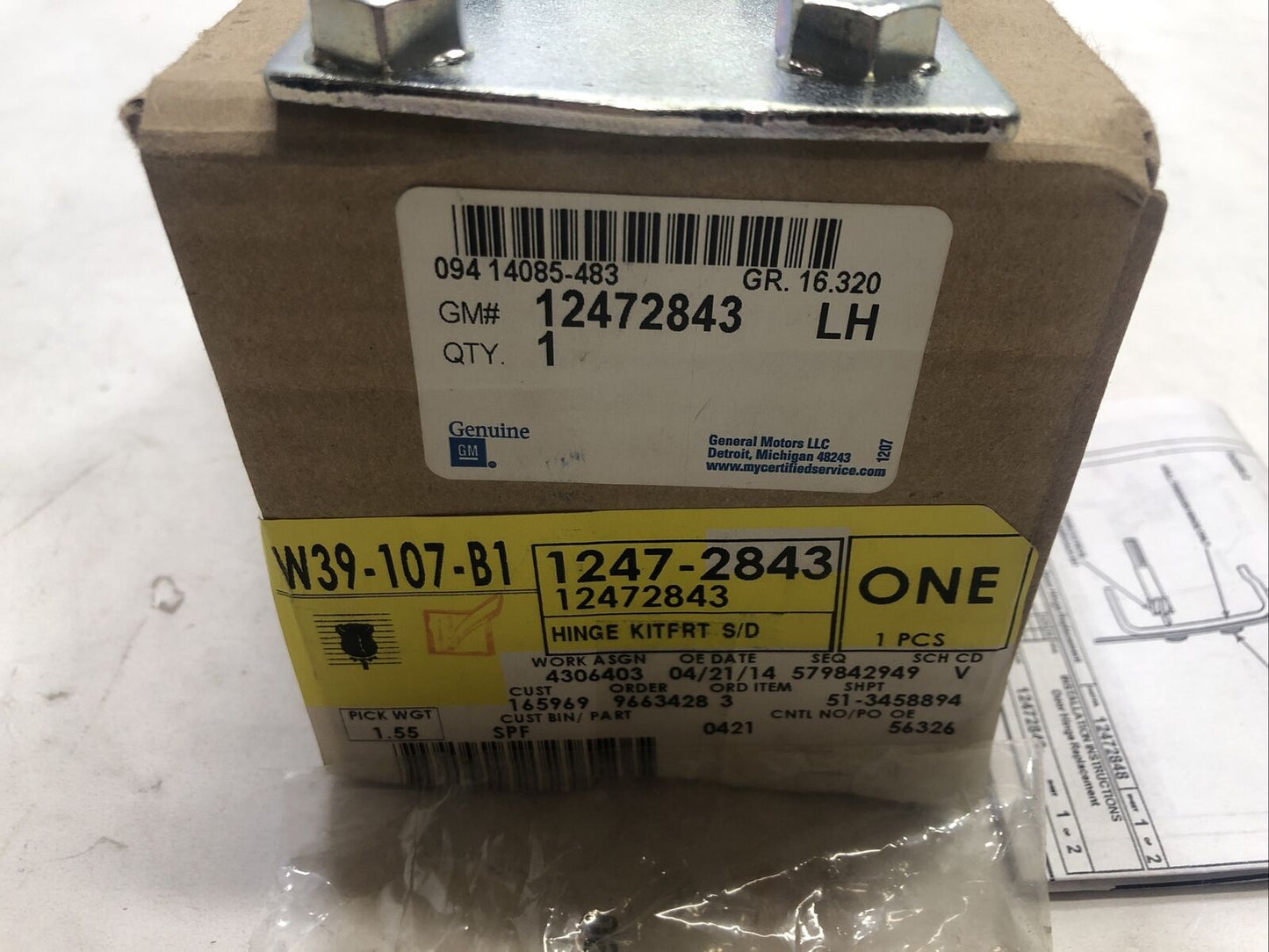 New OEM Genuine GM Chevy Silverado Door Hinge-Lower Left 12472843