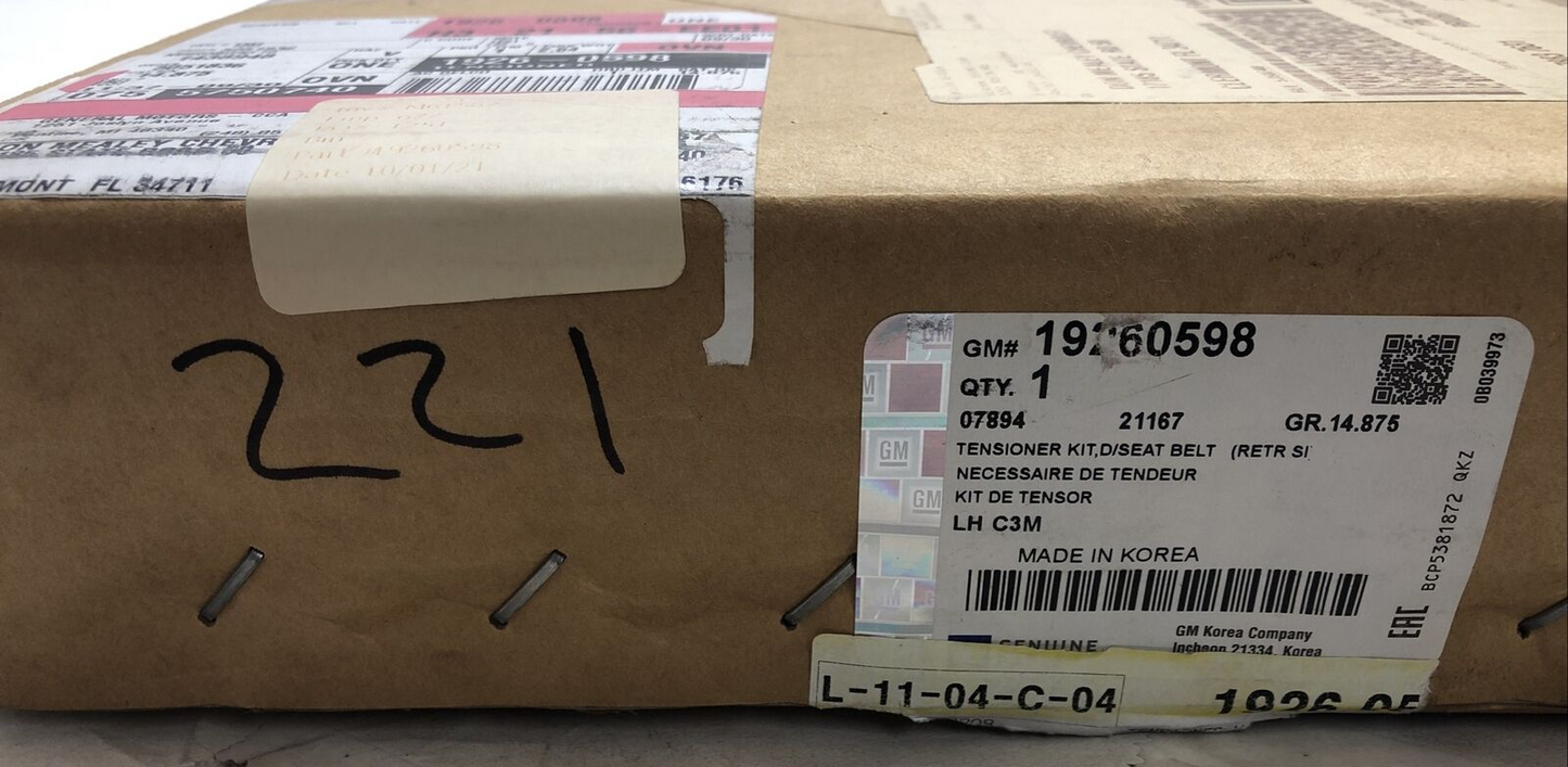 New OEM Genuine GM Chevrolet 13-16 Left Driver Side Seat Belt Buckle 19260598