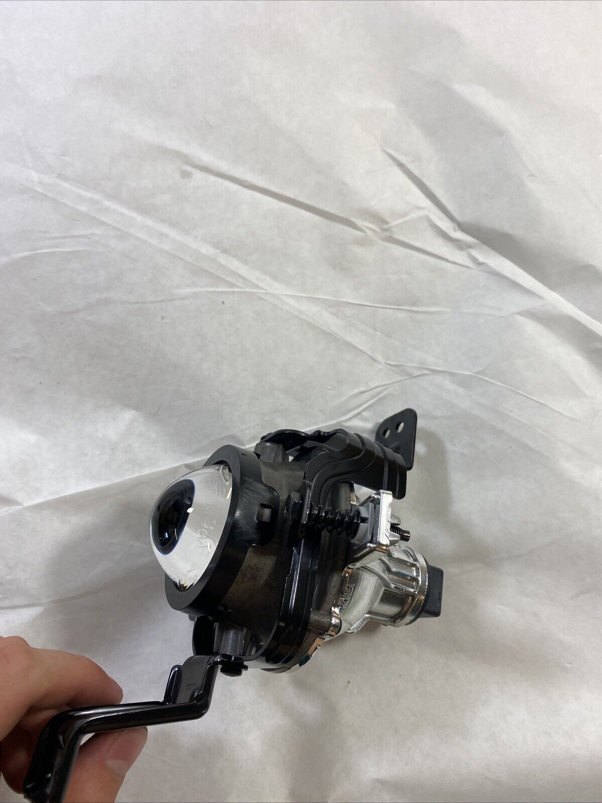 Genuine OEM GM Chevrolet Front Right Passenger Side Fog Light Lamp 94523309